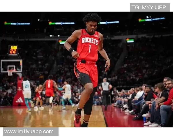 阿门三分命中率暴跌至19上赛季也仅为275引发关注 阿门三分命中率暴跌至19上赛季也仅为275引发关注