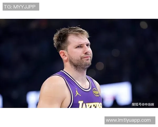 东契奇荣膺11月16日NBA最佳球员展现超凡实力与领导力