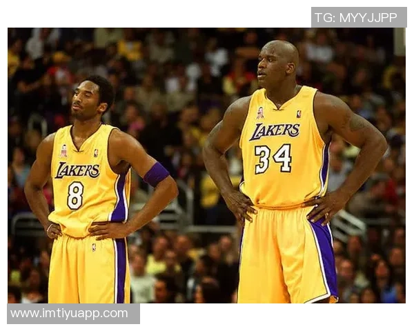 罗伊斯奥尼尔赞扬奥特沟通能力强调团队凝聚力的重要性