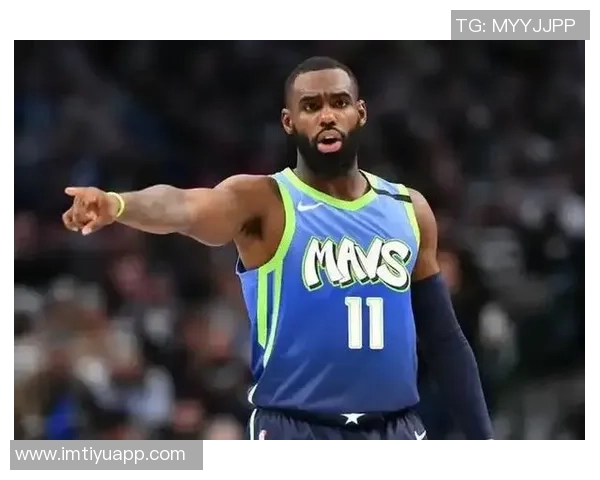 小哈达威表现出色12投7中砍下26分三分球命中率五成助球队奋战不息 小哈达威表现出色12投7中砍下26分三分球命中率五成助球队奋战不息