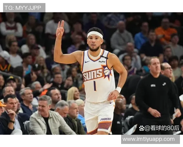 布克半场表现出色10中4砍下13分2篮板7助攻完美控制比赛未出现失误 布克半场表现出色10中4砍下13分2篮板7助攻完美控制比赛未出现失误